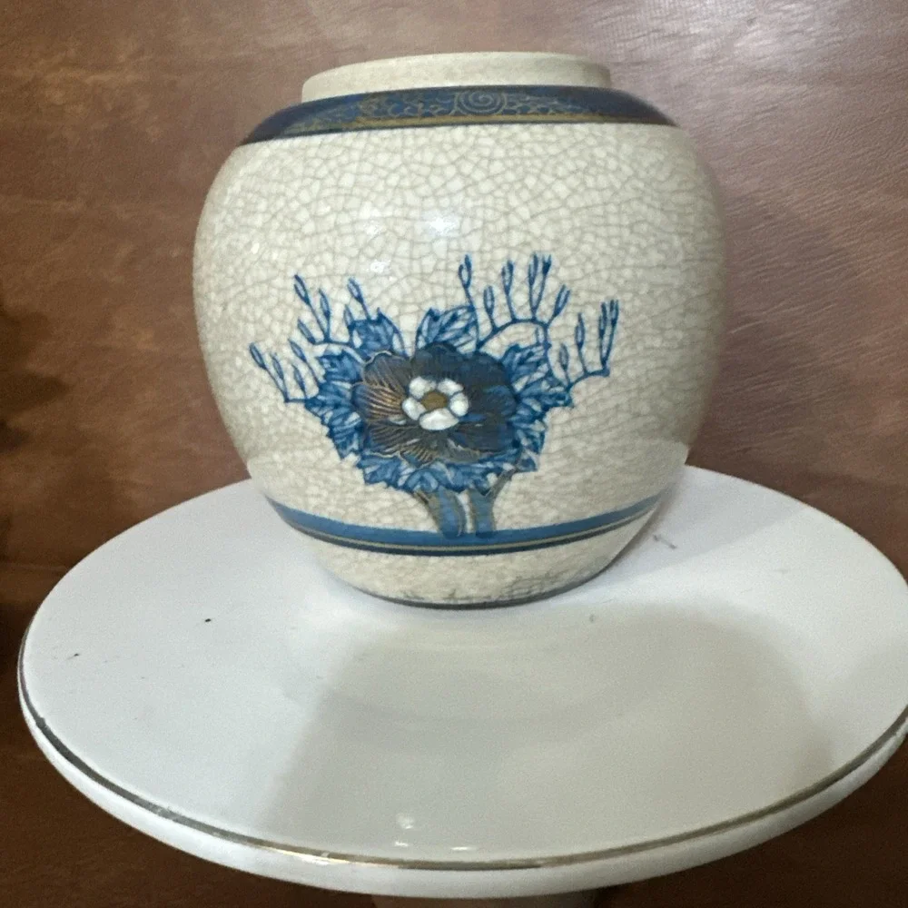 Vintage Kutani Ginger Jar Floral with Peacock No Lid 5